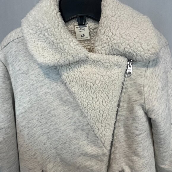 Womens Abercrombie and Fitch Sharp Looking Fleece-lined Jacket Size XS - Picture 5 of 11